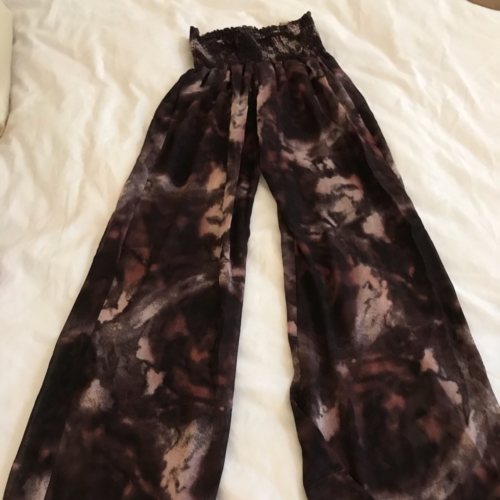 Wide leg pants
